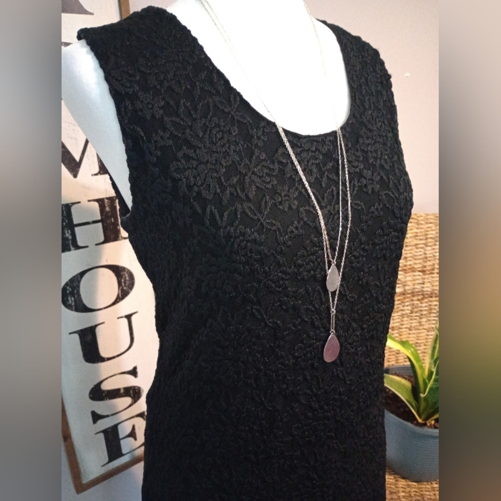 Susan Graver Black Lace Sleeveless Top Size Small - Picture 3 of 16